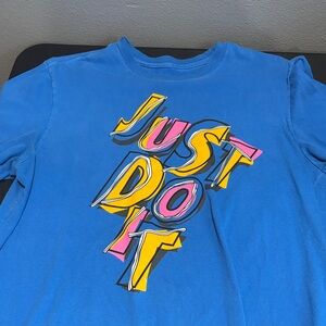 Nike Blue Men’s Medium Tee with Bold Graphic